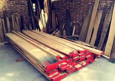 探访实木家具厂 从木材销售到匠心成器，原来做家具有这么多学问